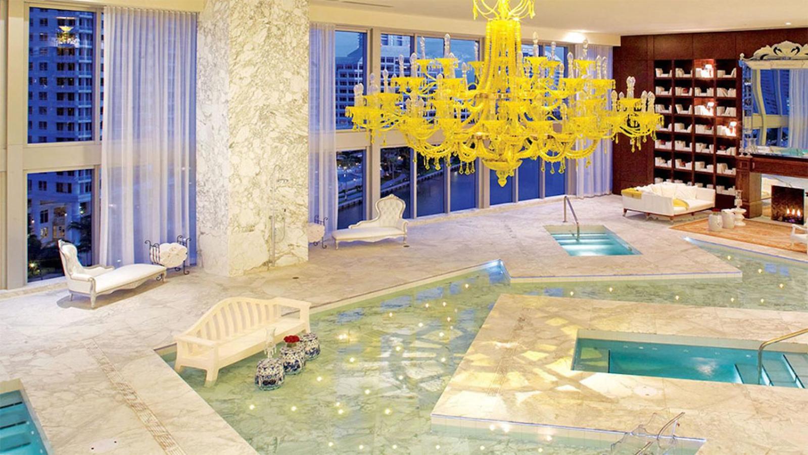 Luxurious Condo At Icon With Views Miami Exterior photo