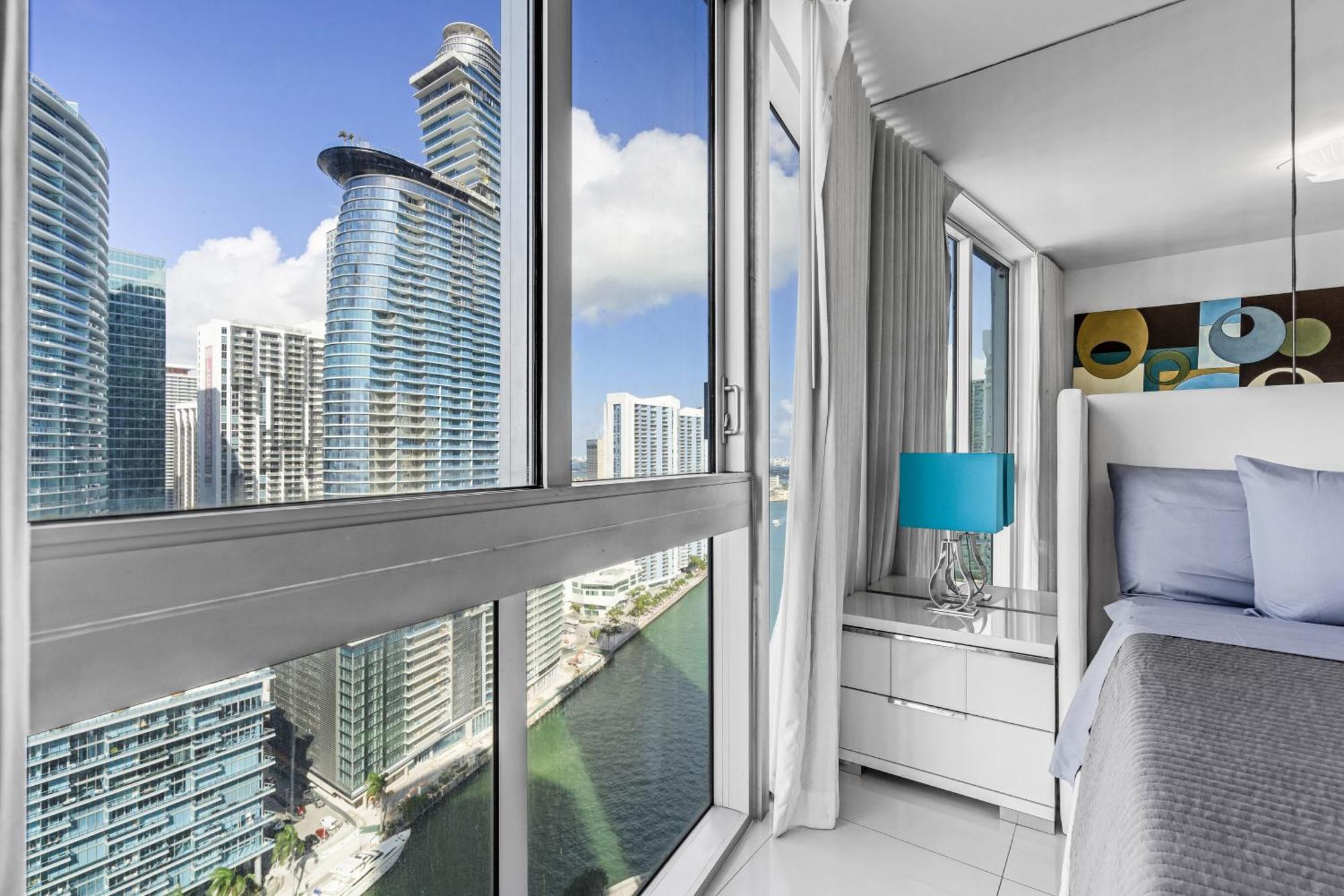 Luxurious Condo At Icon With Views Miami Exterior photo