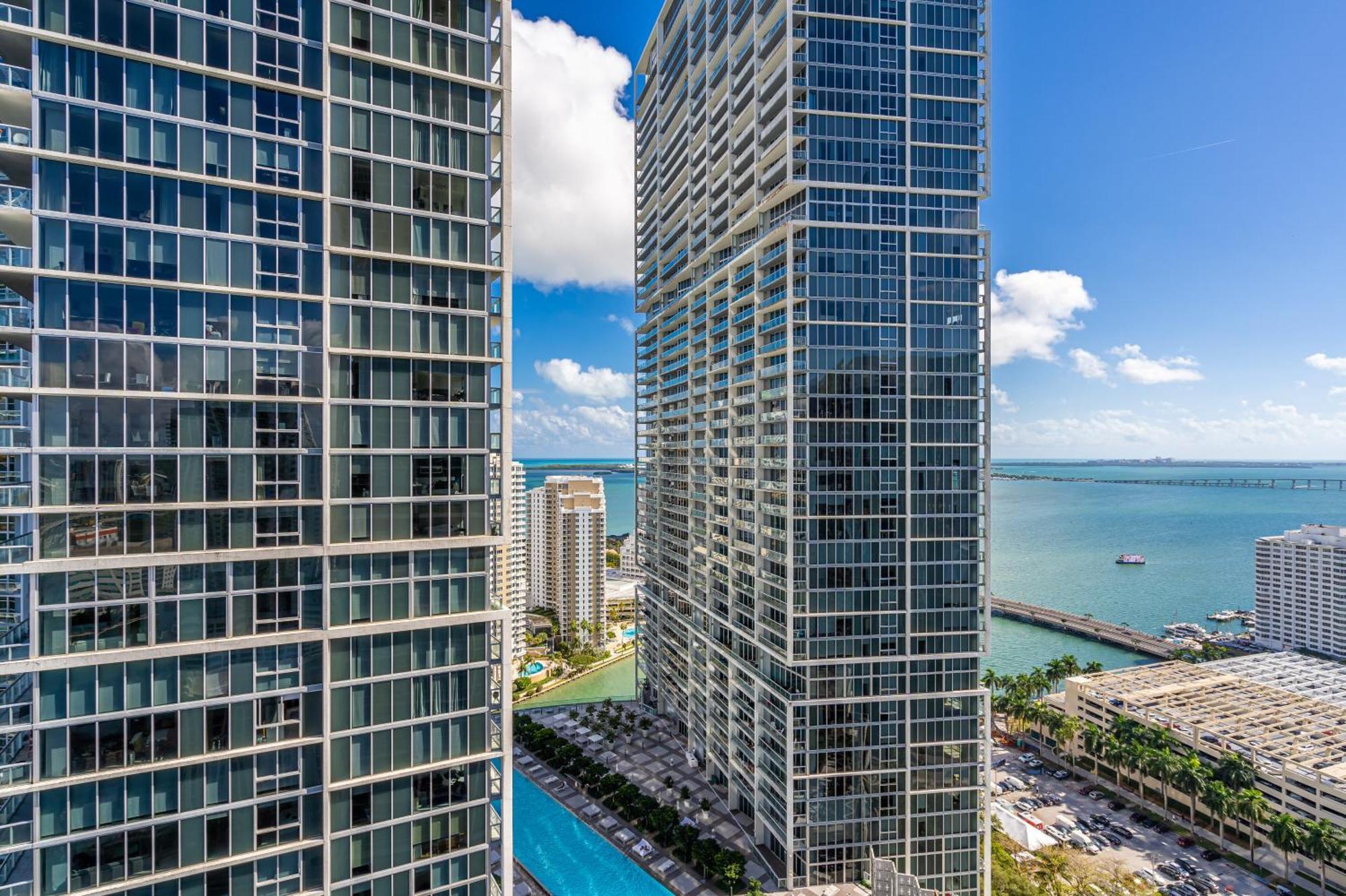 Luxurious Condo At Icon With Views Miami Exterior photo