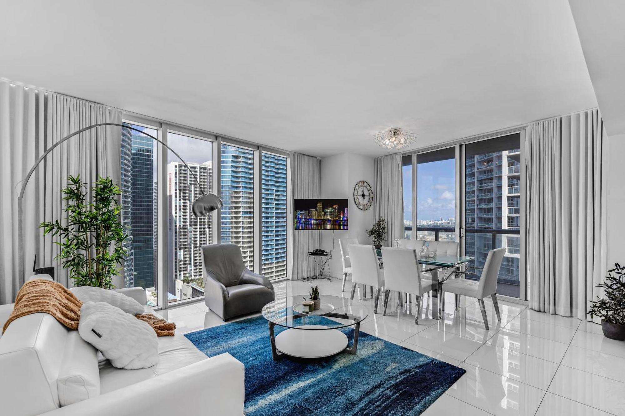 Luxurious Condo At Icon With Views Miami Exterior photo