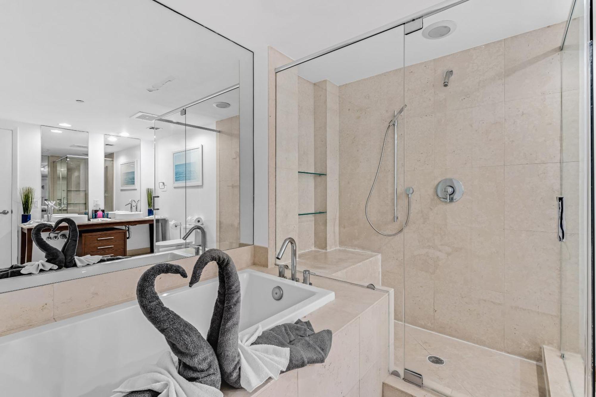 Luxurious Condo At Icon With Views Miami Exterior photo