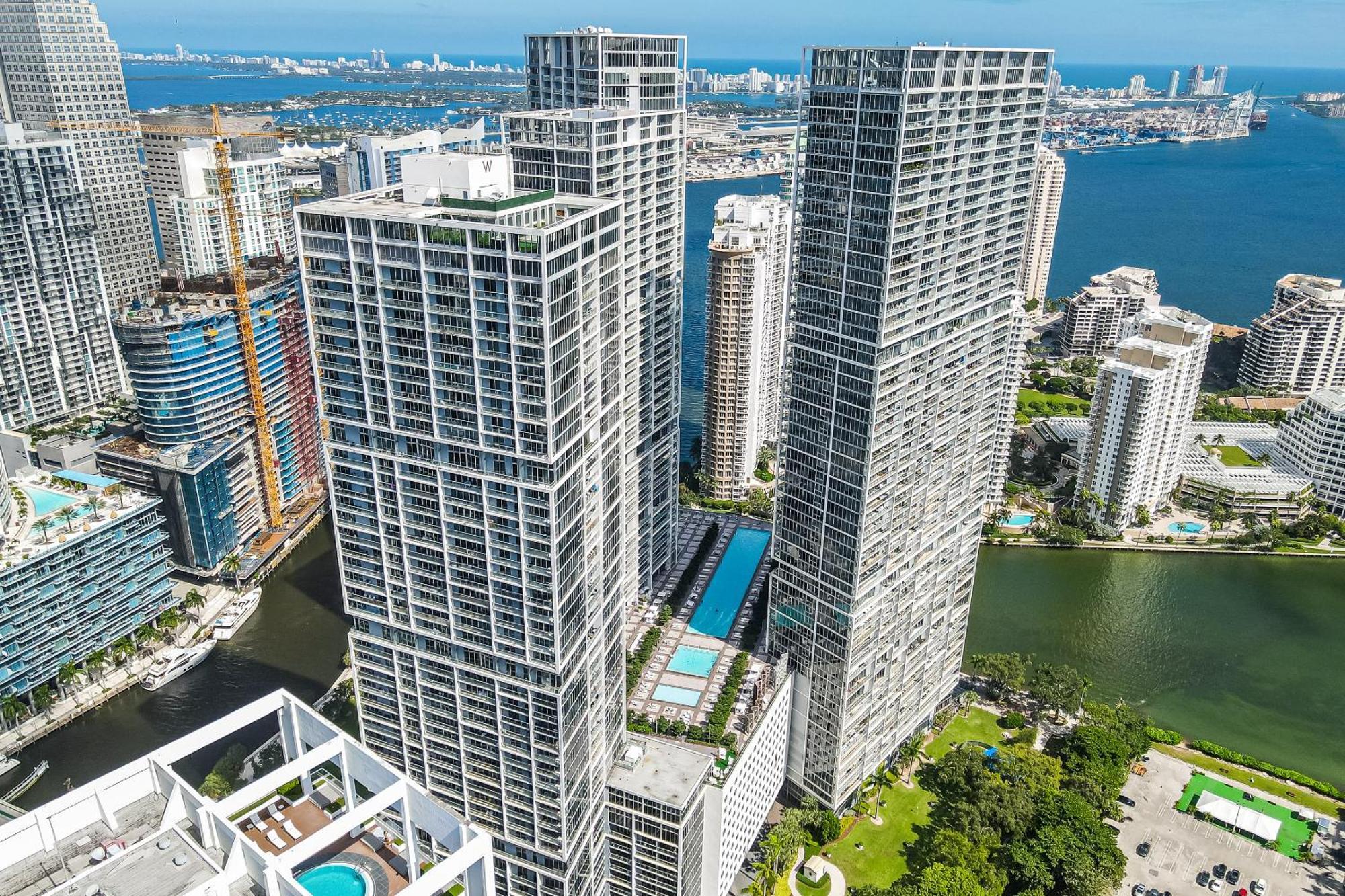 Luxurious Condo At Icon With Views Miami Exterior photo